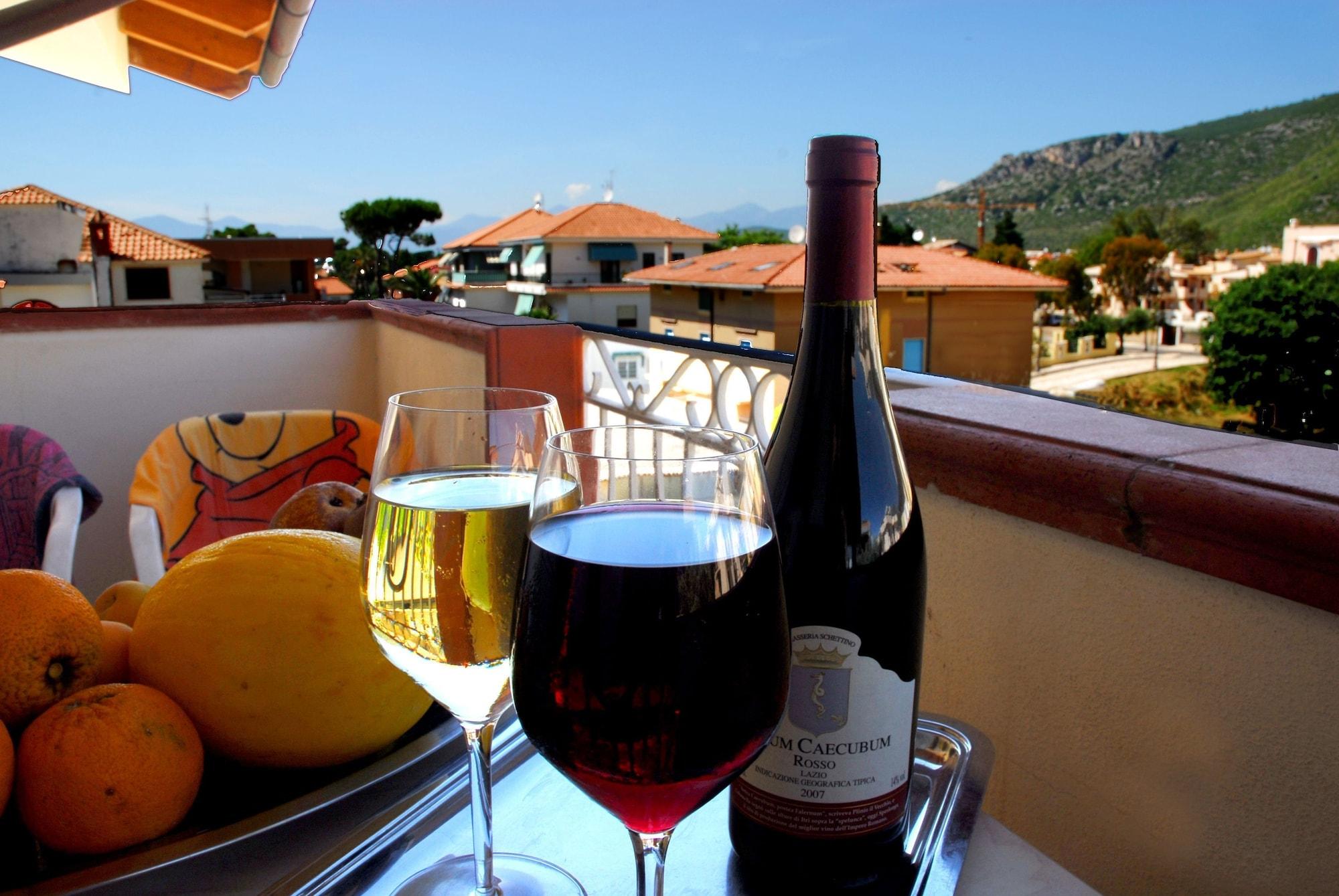 Grazia Hotel Sperlonga Esterno foto