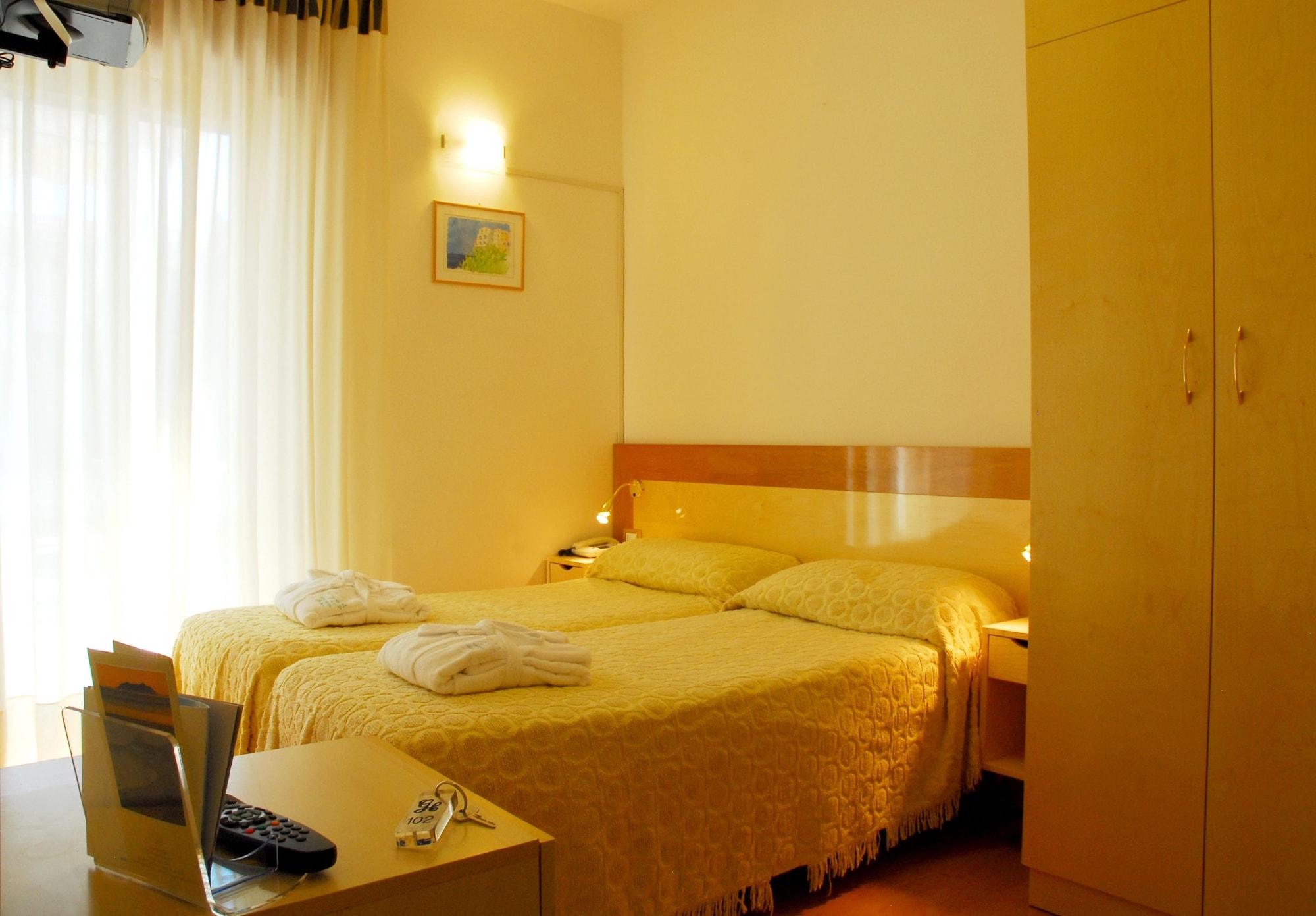 Grazia Hotel Sperlonga Esterno foto