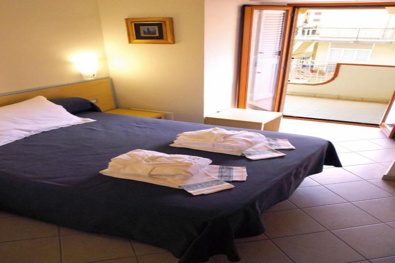 Grazia Hotel Sperlonga Esterno foto