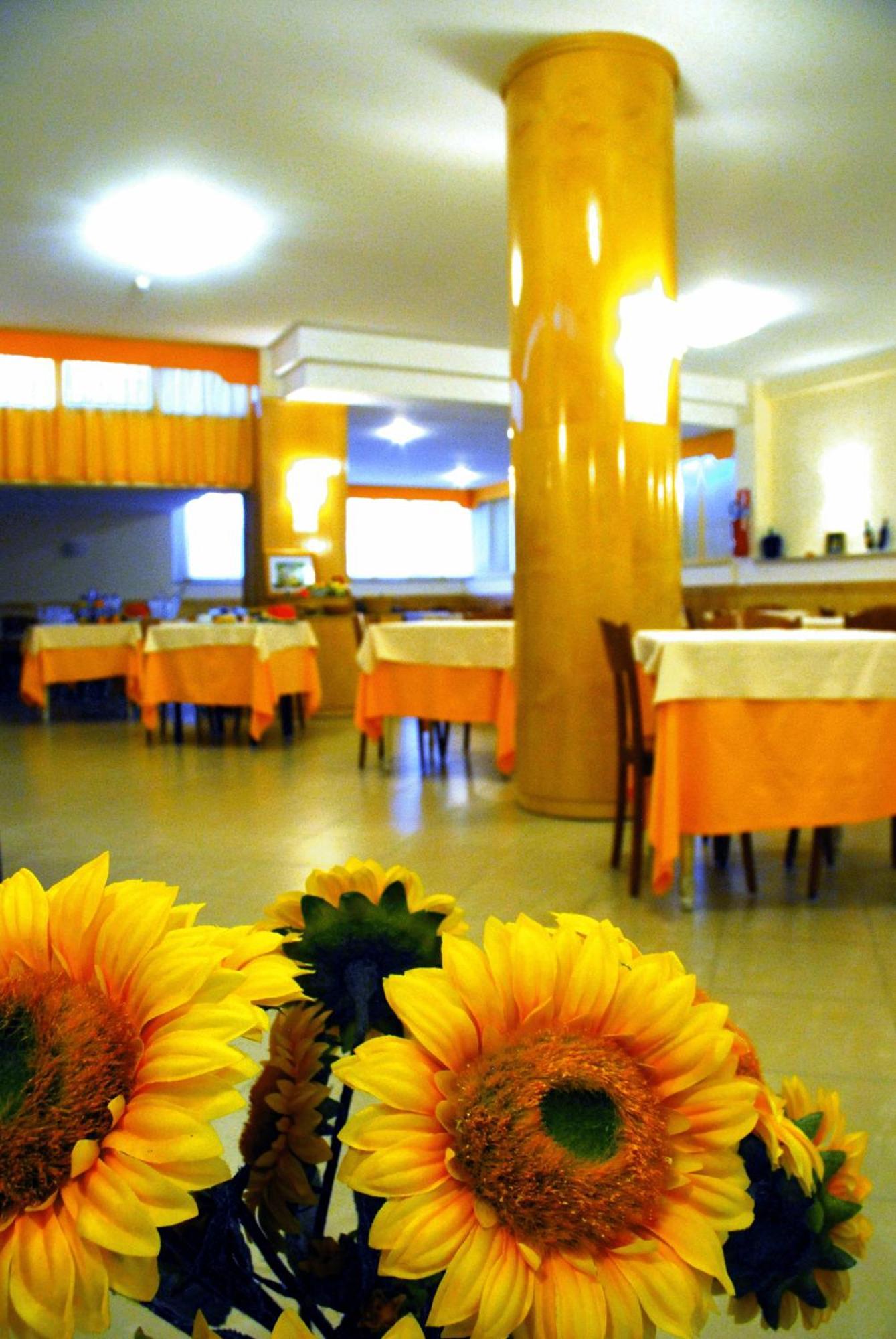 Grazia Hotel Sperlonga Esterno foto
