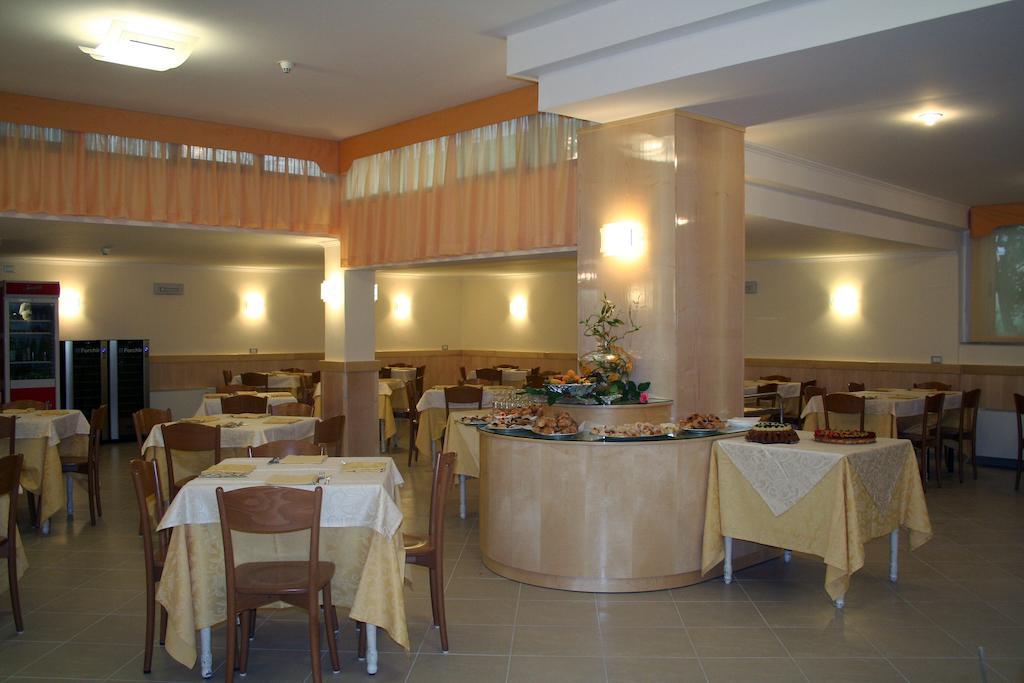 Grazia Hotel Sperlonga Esterno foto