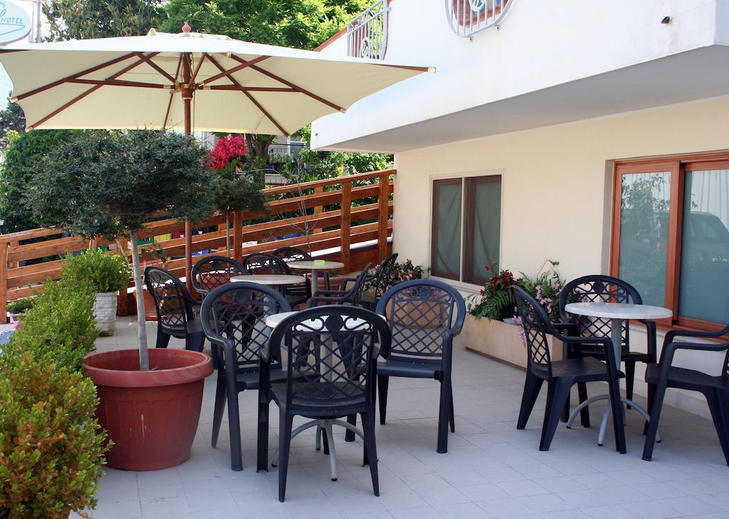 Grazia Hotel Sperlonga Esterno foto