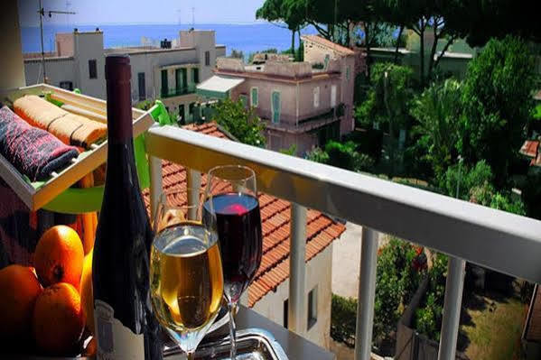 Grazia Hotel Sperlonga Esterno foto