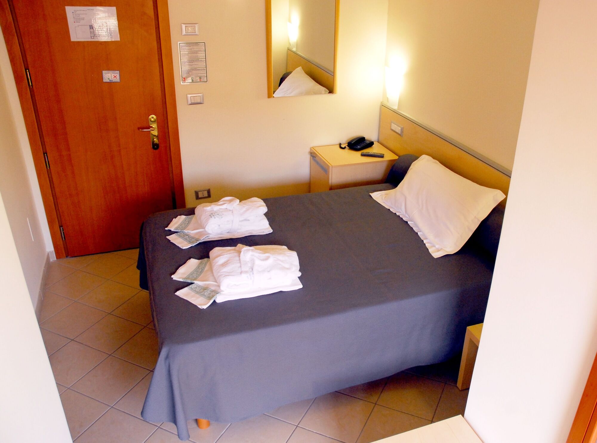 Grazia Hotel Sperlonga Esterno foto
